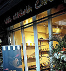 Lee Ocarina Cafe outside