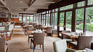 Doubletree By Hilton Stratford food