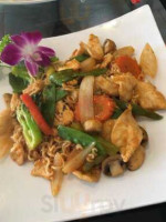 Green Papaya Thai Cuisine food