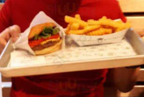 Shake Shack Inner Harbor food