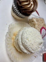 Gigi's Cupcakes food