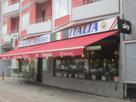 Caffe-Bistro-Sport-Italia outside