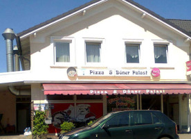 Pizza Döner Palast outside