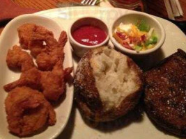 Outback Steakhouse inside