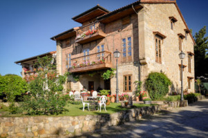 Hosteria De Quijas outside