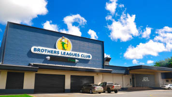 Innisfail Brothers leagues Club outside