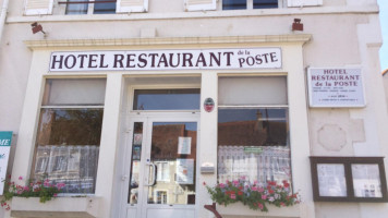 Hotel Restaurant de la Poste outside