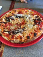 Il Vicino Wood Oven Pizza food