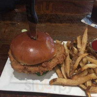 Burg Barrel Overland Park food