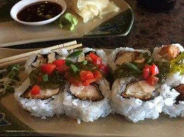 Simply Sushi food