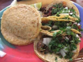 Taqueria El Bronco food