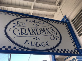 Grandma's Fudge Factory outside