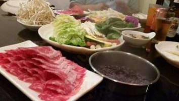 Gom Shabu Shabu food