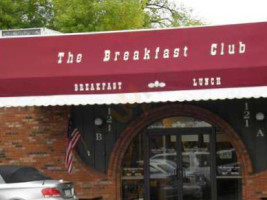 The Breakfast Club outside