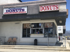 Road Runner Donuts Of Upland outside