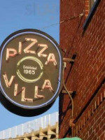 Pizza Villa inside