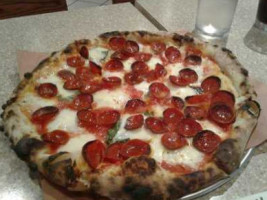 Ameraucana Pizzeria food