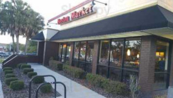 Boston Market outside