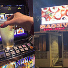 Vegas Gaming Lounge food
