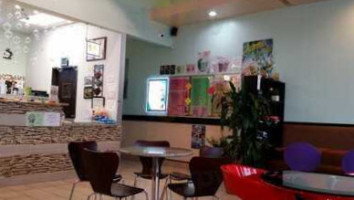 Tealicious Cafe inside