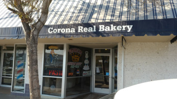 Corona Real Bakery food