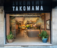 Takomama outside