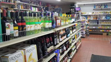 Big Bend Liquor food