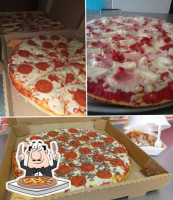 Roma's Pizza food