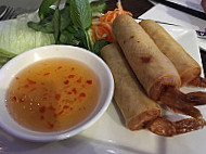 Hanoi Mee Kitchen & Bar food