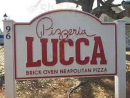 Pizzeria Lucca outside