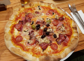 Tino's Pizza & More - Tino Plevka food
