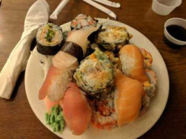 Old Town Buffet food