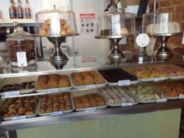 Betty Bakery food