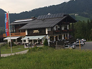 Hotel-Gasthof Sonneck outside