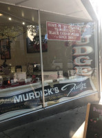 Doug Murdick's Fudge outside