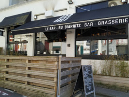 Le Bar Basque outside