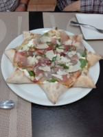 El Coliseo Pizzeria food