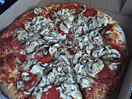 Vito's Pizza food