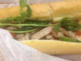 Nhu Lan Sandwich Shop food