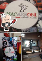 Macarroni Pizzeria inside