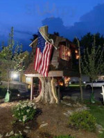 The Tree House Tavern Bistro outside