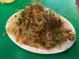 Naan-n-curry inside
