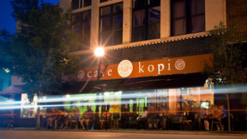 Cafe Kopi outside