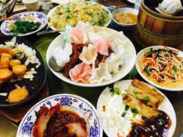 Fu Lam Mum Sea Food food