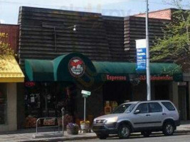 Bagels On Broadway outside