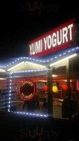 Yumi Yogurt inside