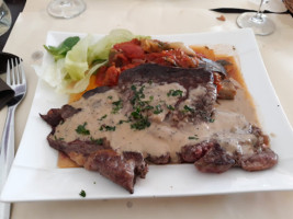 Le Relais Maconnais food