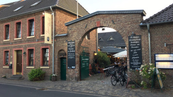 Taverne im Pohlhof outside