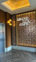 Grand Lux Cafe food