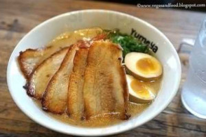 Palms Ramen Yumeya food